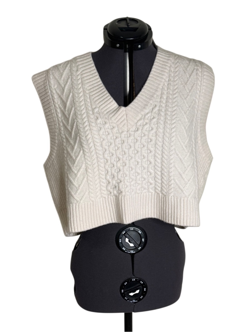 Aritzia Babaton Emporia Cropped Wool Sweater Vest